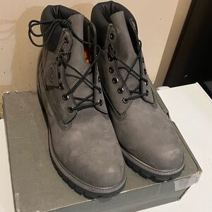 “SALE SALE SALE” Grey color only in a size 13 MenTimberlands!!